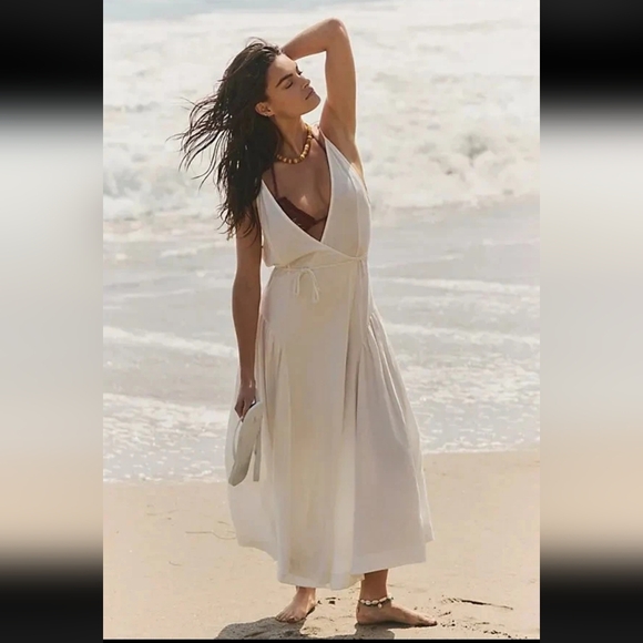 Free People Dresses & Skirts - Free People Midi Dress NWOT